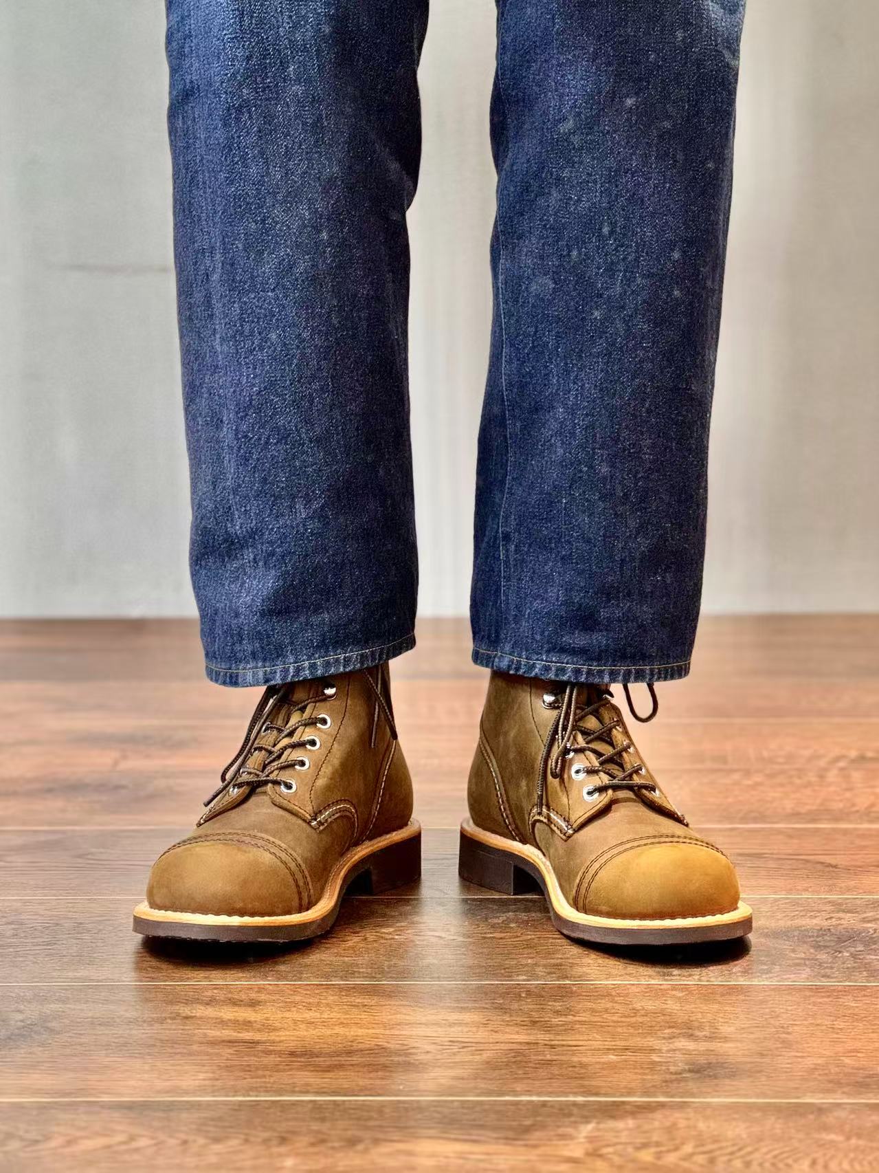 Leatherwork Boots - รองเท้าบูทหนังแท้ทรงเรโทร รุ่น Iron Ranger สำหรับขี่มอเตอร์ไซค์ ทนทาน