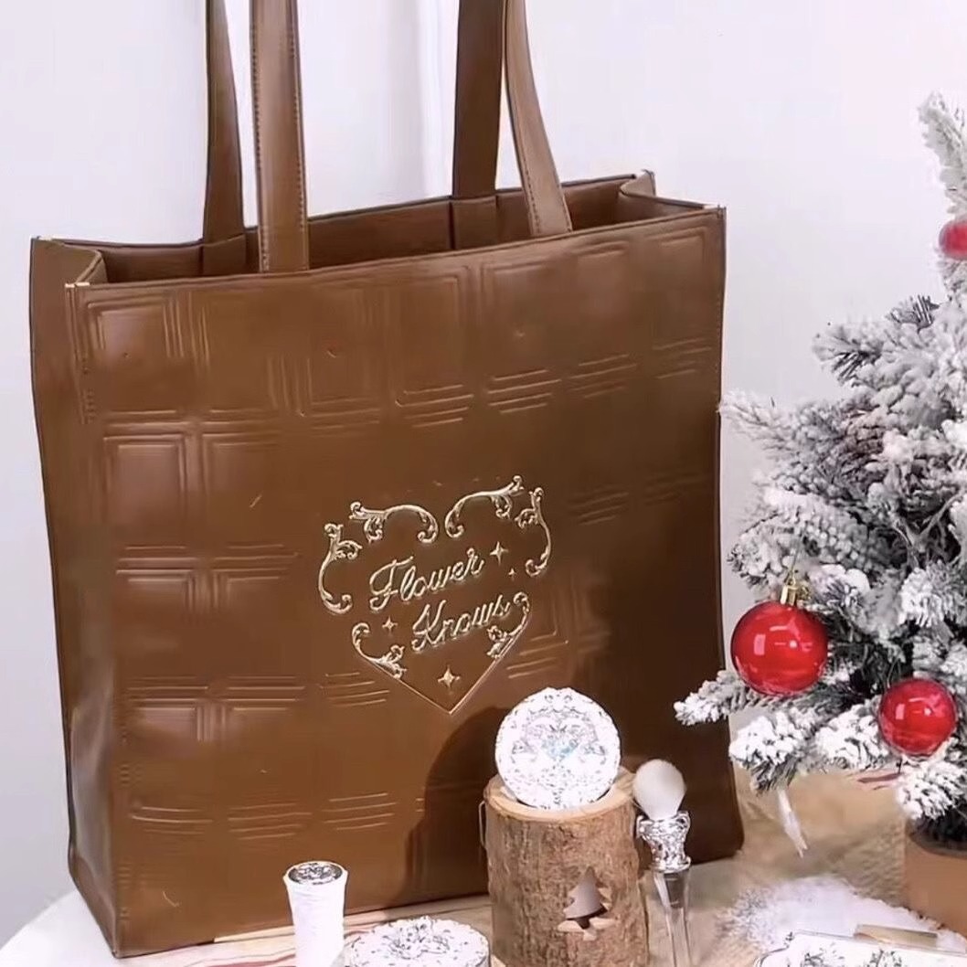 กระเป๋าเดินทาง Flowerknows สีช - Leatherwork Flowers บทวิจารณ์และราคา