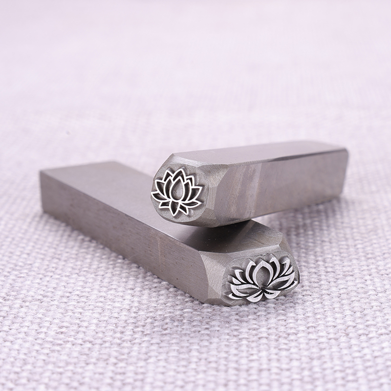แม่พิมพ์โลหะลายดอกบัว สำหรับทำ - Leatherwork Flowers บทวิจารณ์และราคา