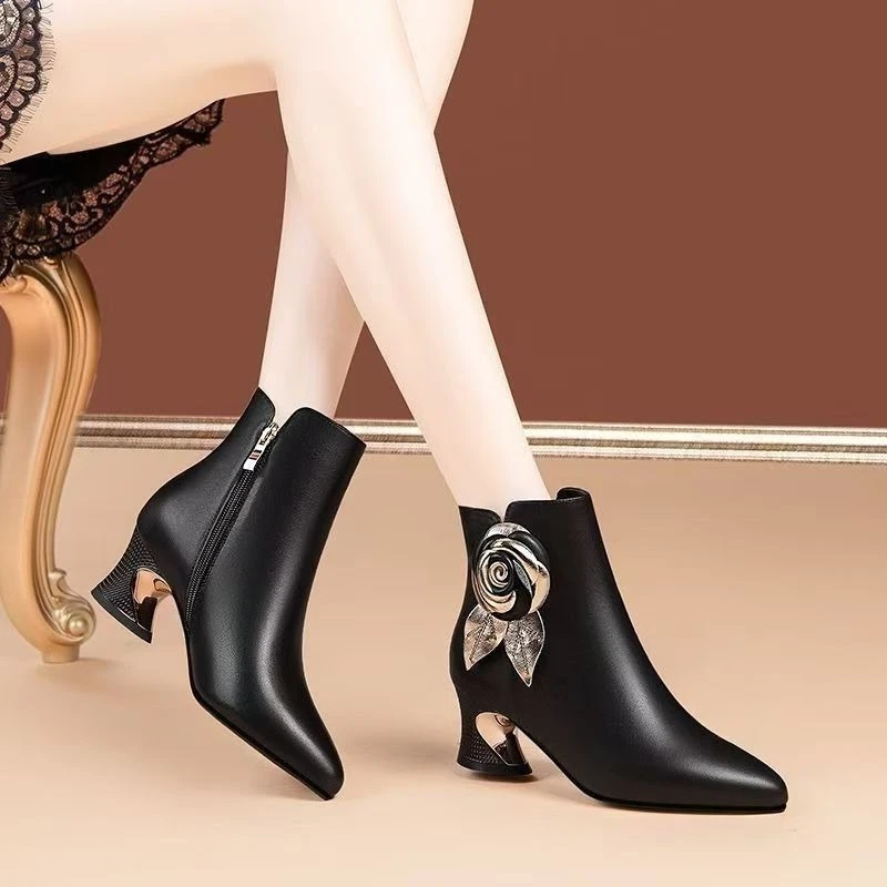 รองเท้าบูทหนังบุขนสำหรับฤดูใบไ - Leatherwork Flowers บทวิจารณ์และราคา