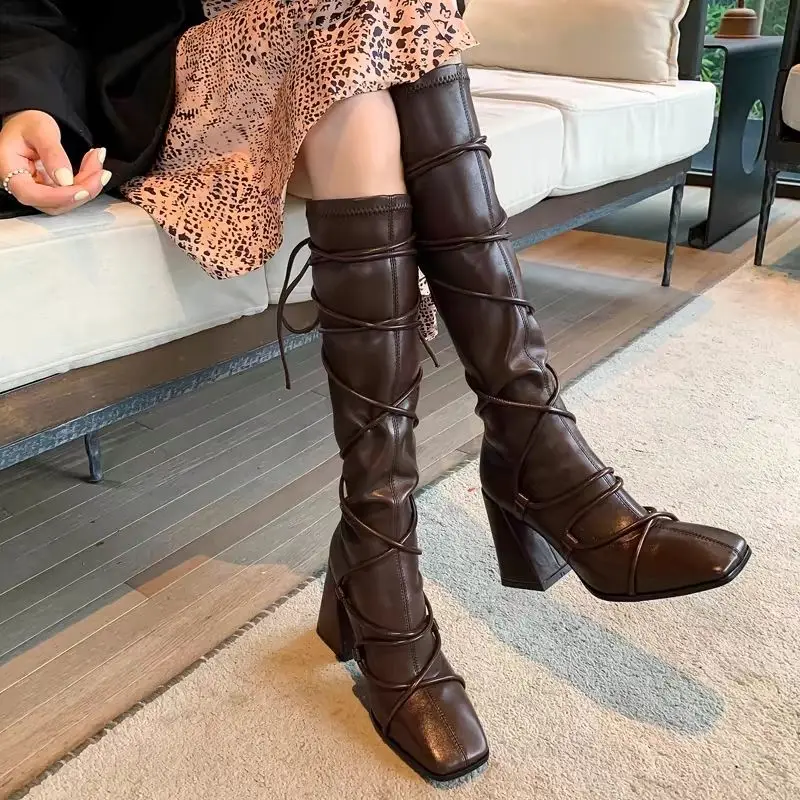 รองเท้าบูทหนังหุ้มข้อสูงถึงเข่ - Leatherwork Boots บทวิจารณ์และราคา